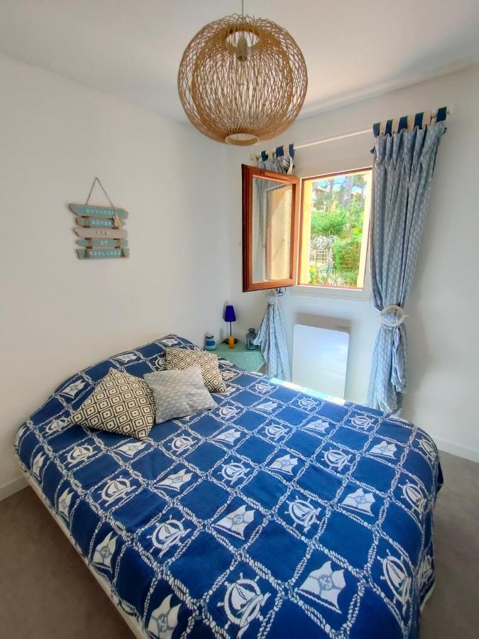 Appartement Avec Terrasse Vue Mer, Proximite Plage, Place Parking Sanary-sur-Mer Exterior photo