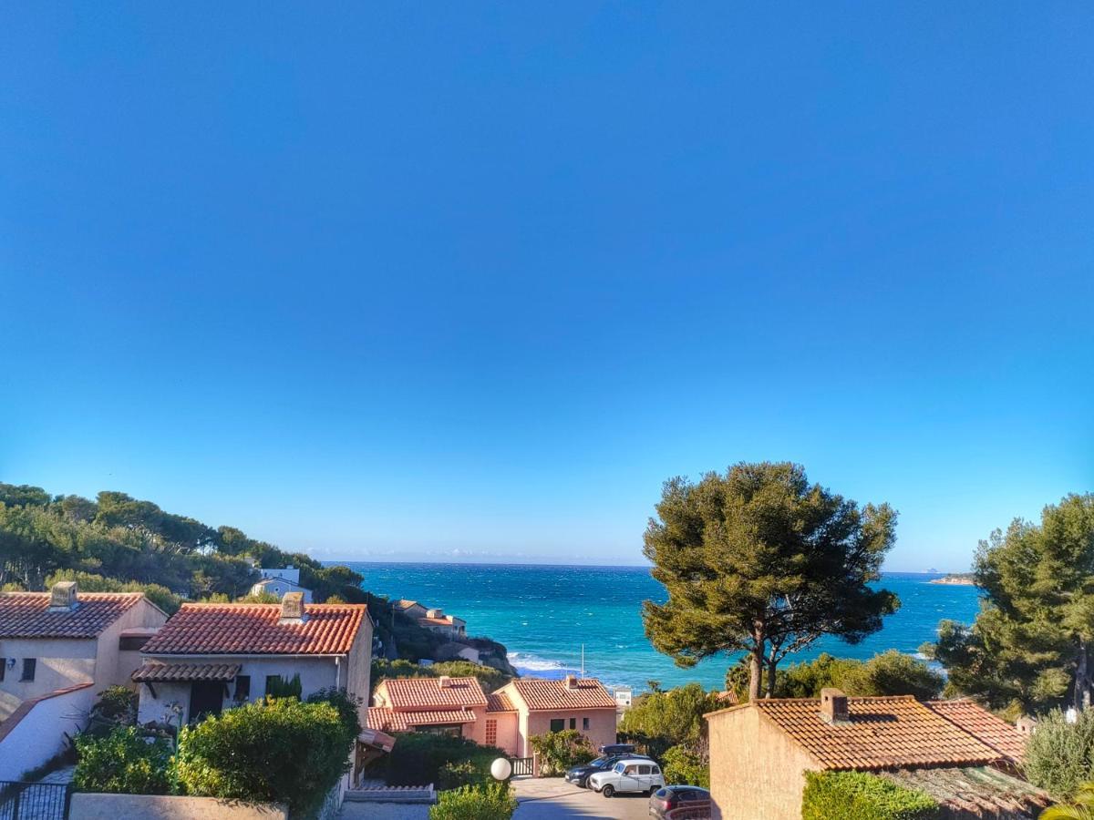 Appartement Avec Terrasse Vue Mer, Proximite Plage, Place Parking Sanary-sur-Mer Exterior photo