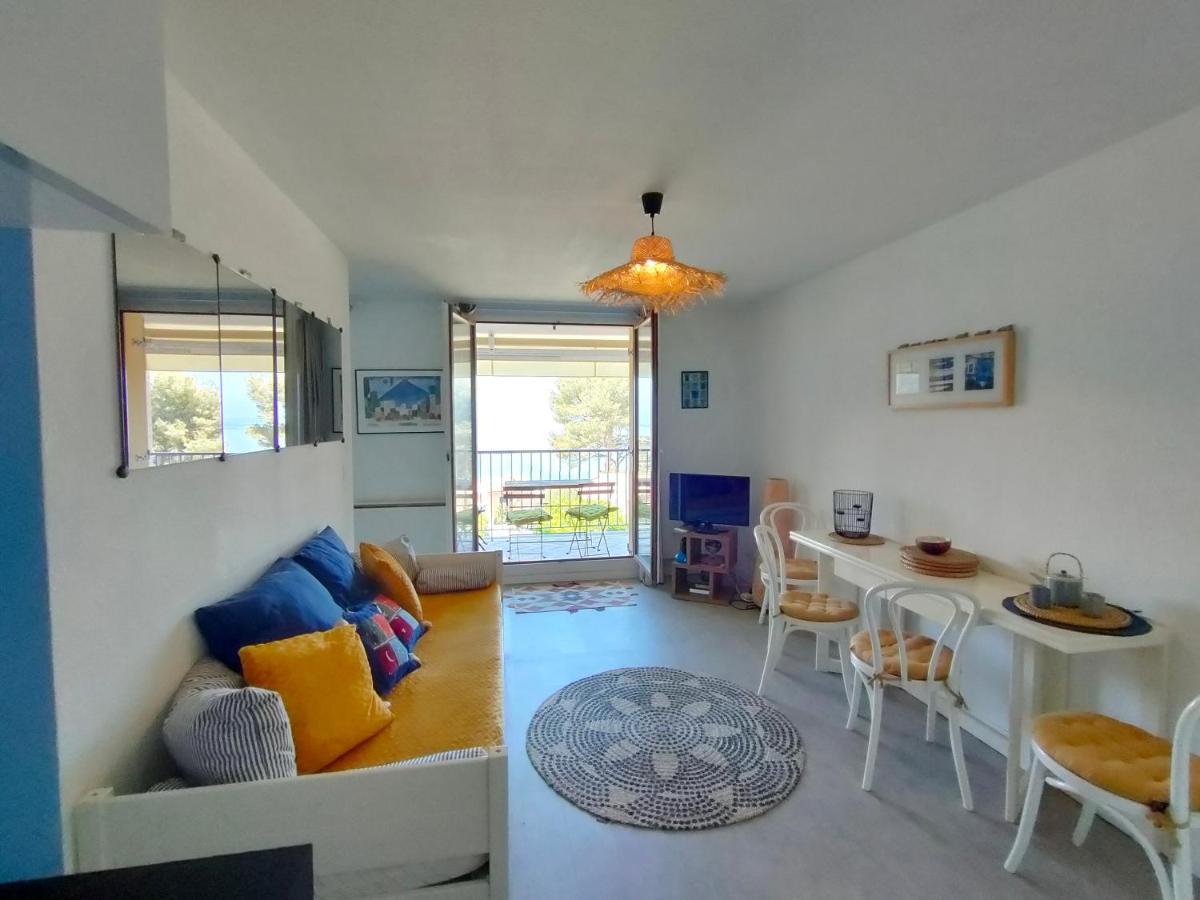 Appartement Avec Terrasse Vue Mer, Proximite Plage, Place Parking Sanary-sur-Mer Exterior photo