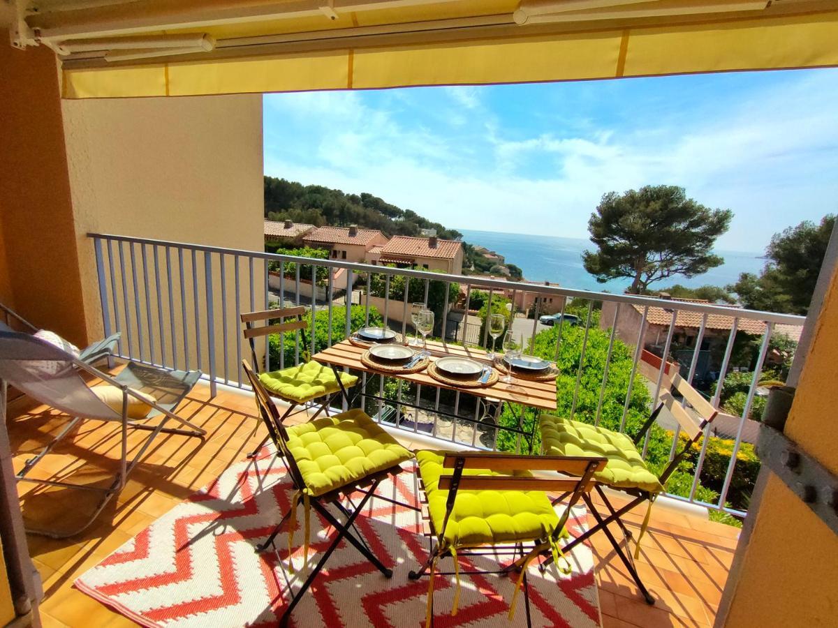 Appartement Avec Terrasse Vue Mer, Proximite Plage, Place Parking Sanary-sur-Mer Exterior photo